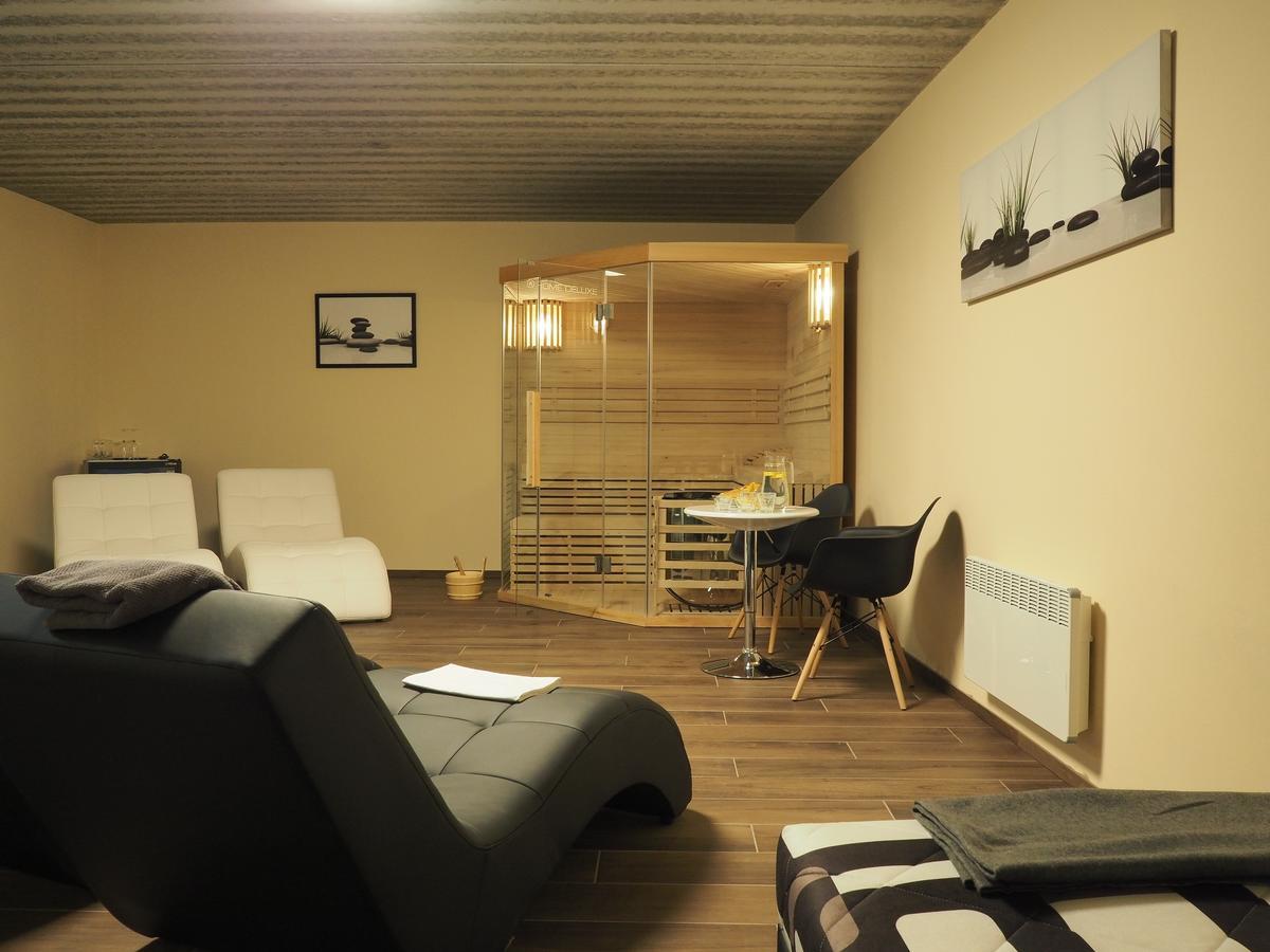 Pension Inspirace A Wellness Self Check-In Kolín Buitenkant foto